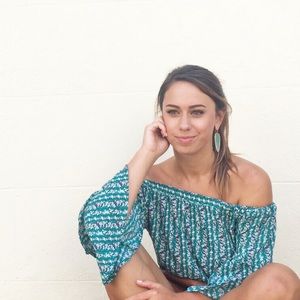 Strapless, ruffle bell sleeve top!